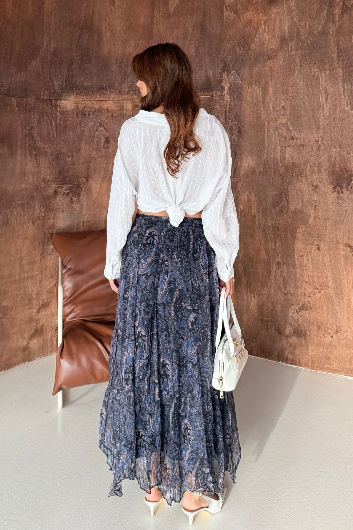 BEJNA  Kadın Lacivert Desenli Pileli Asimetrik Şifon Etek - Görsel 6