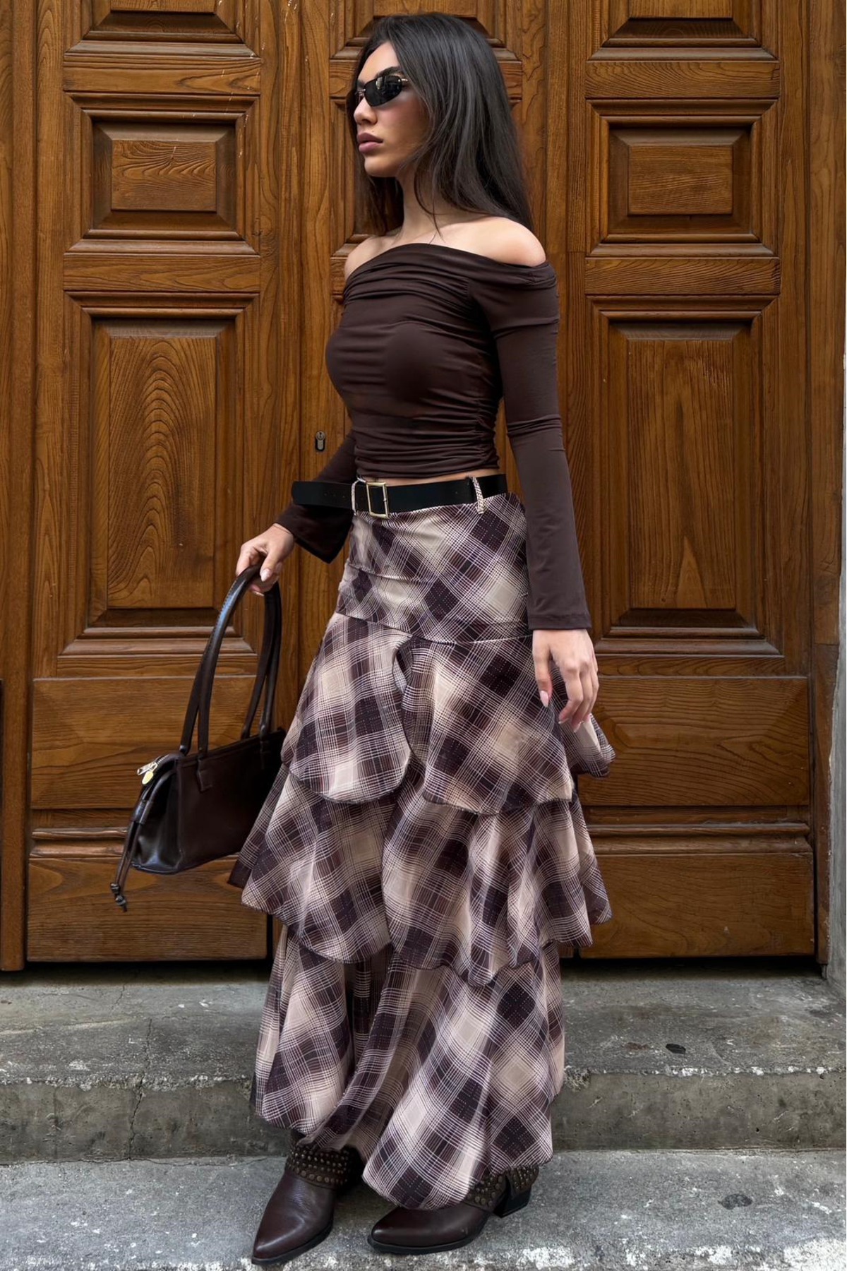 Madmext  Kahverengi Kemerli Yırtmaçlı Ekose Desen Volanlı Etek MG2715 - Görsel 2