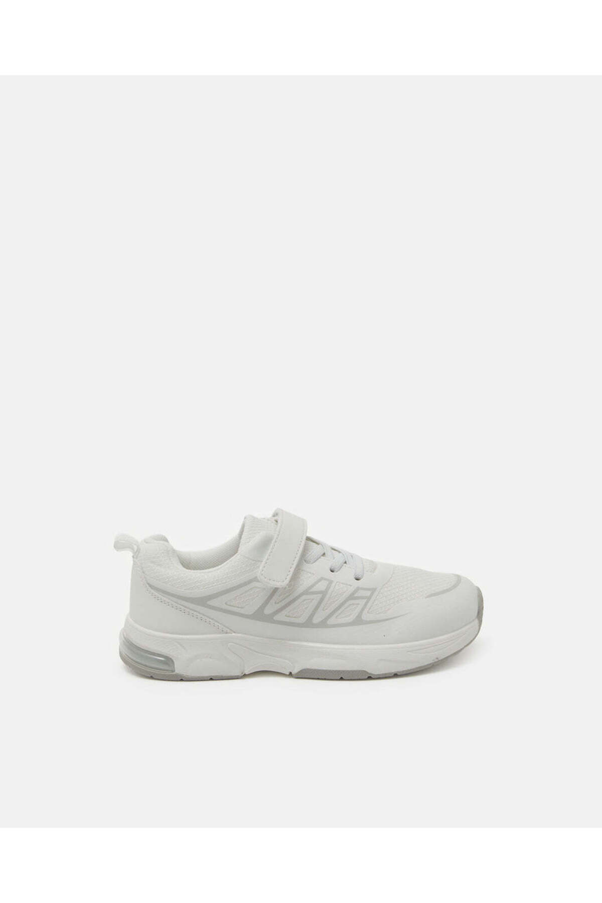 REDTAG Senior Boys White Hotseal Trainer