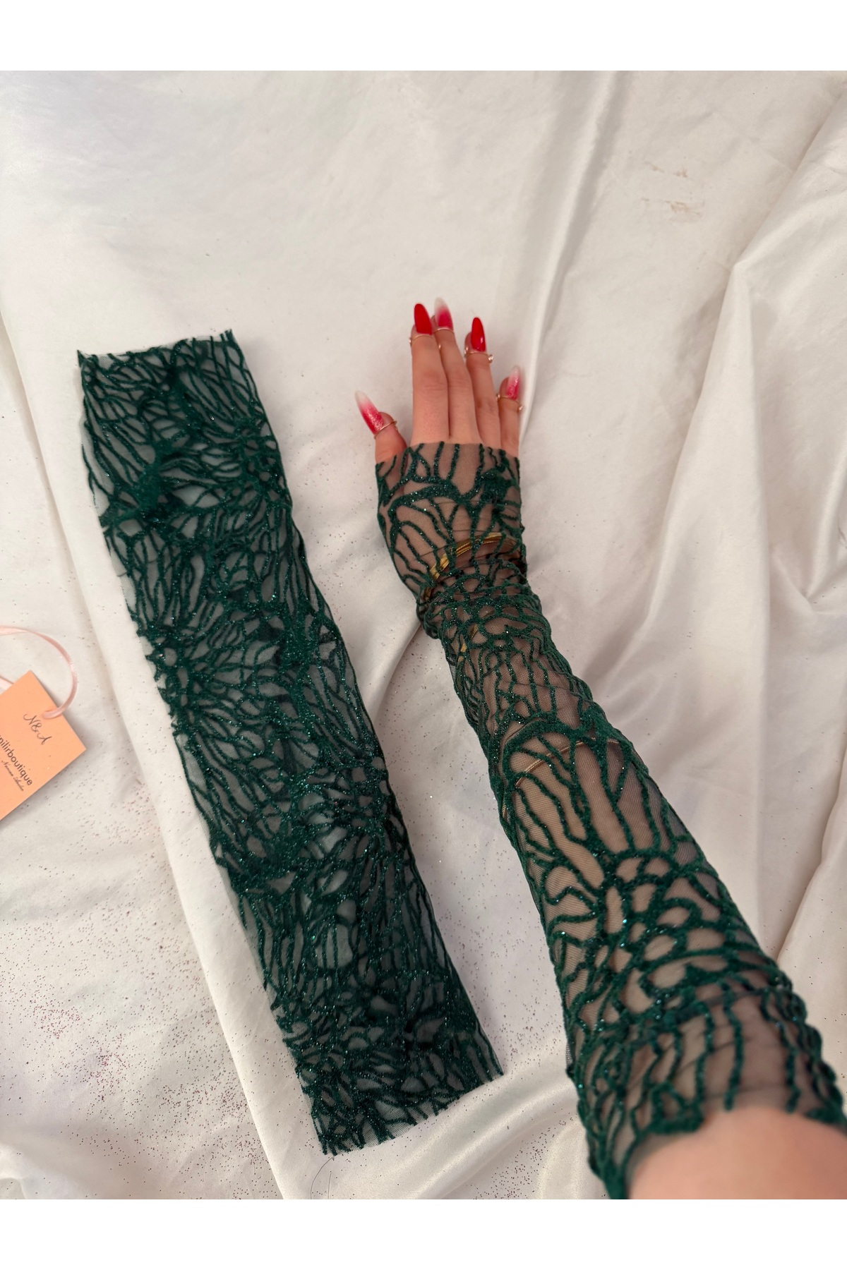 Nurcanilirboutique Zarif zümrüt yeşil eldiven kolluk