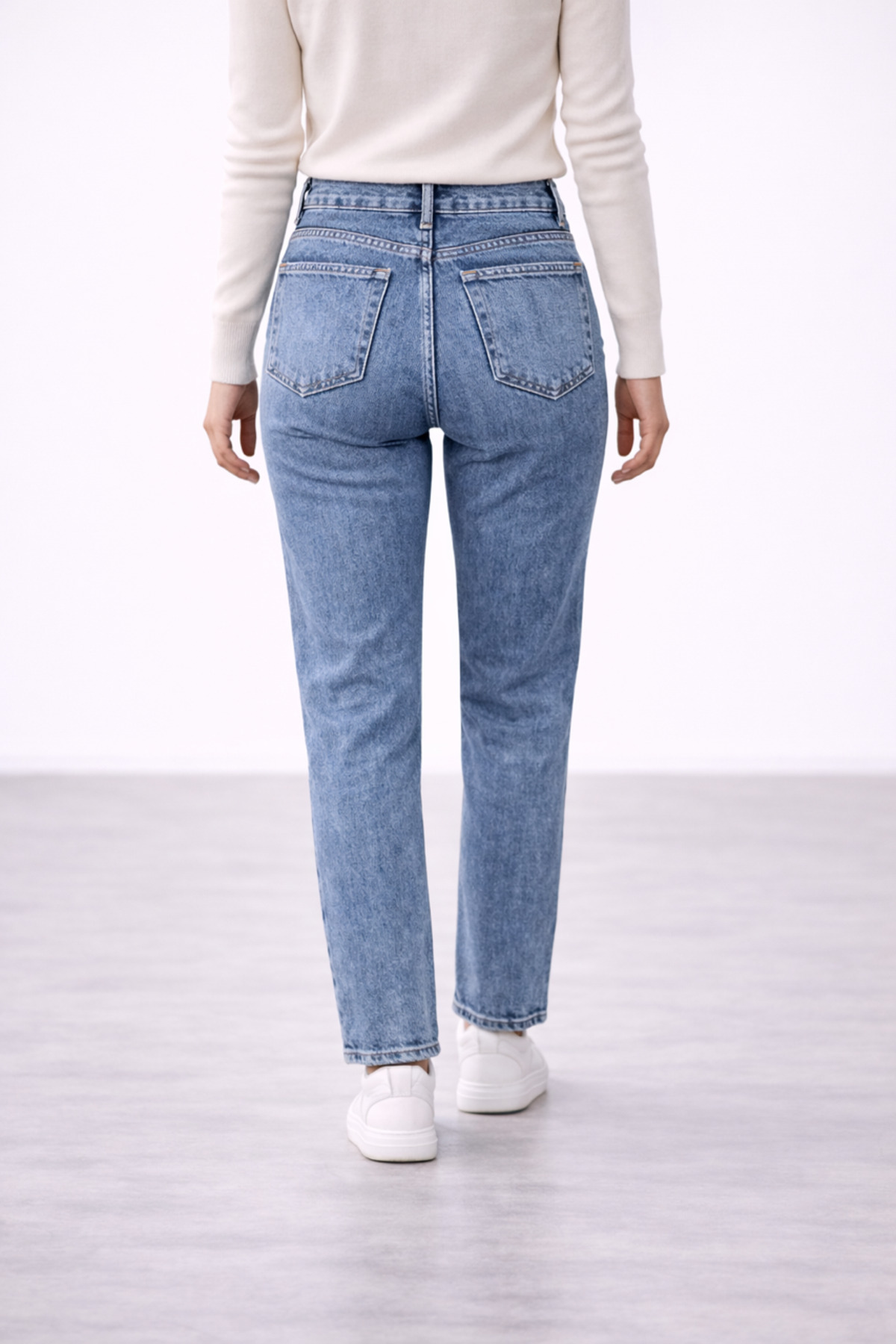 TRUEJNS  Talia Kadın Kar Mavi Yüksek Bel Likralı Trend Mom Jean - Görsel 2