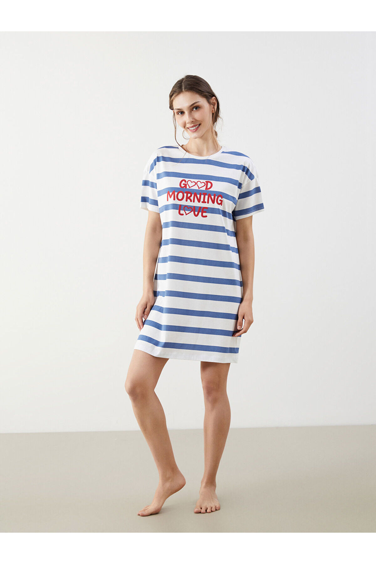 LC Waikiki Özmarka Yeni Sezon Bisiklet Yaka Baskılı Kadın Gecelik