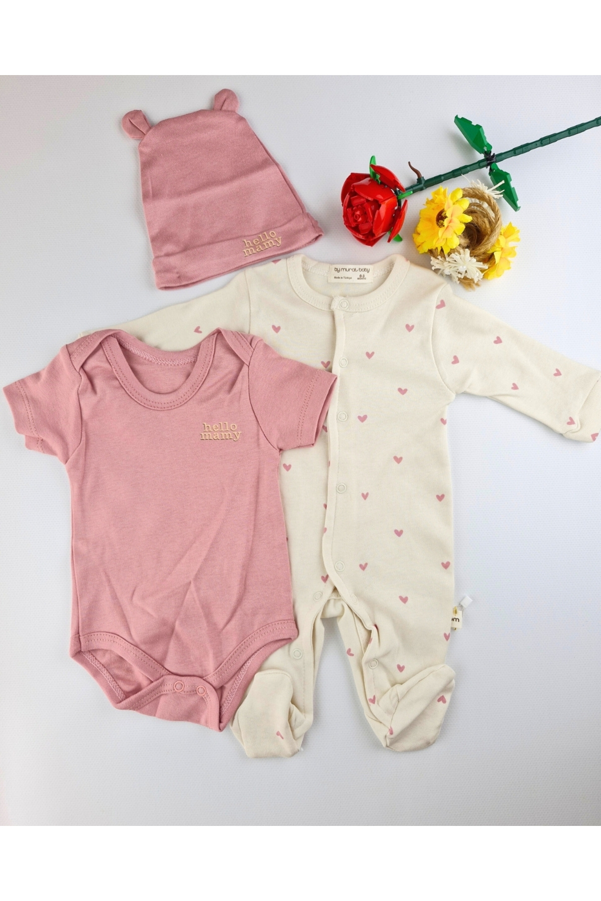 Asliva fashion 3'lü Set - Nakışlı Pembe Body, Kalpli Ayaklı Tulum ve Kulaklı Şapka Takımı fotoğrafı 3 (önizleme)