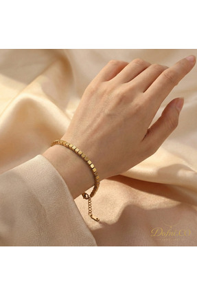 Dafni.CO Jewellery Altın Renkli Minimal Küp Tasarım Çelik Bileklik