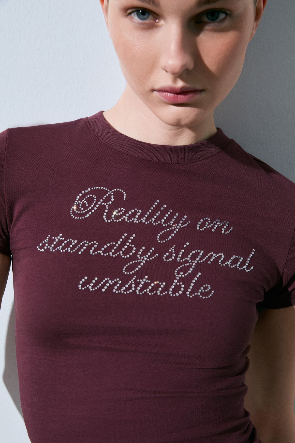 GRIMELANGE  VANYROSE Kadın Yumuşak Kumaşlı %100 Pamuk Taş Detaylı Slim Fit Bordo T-Shirt - Görsel 5
