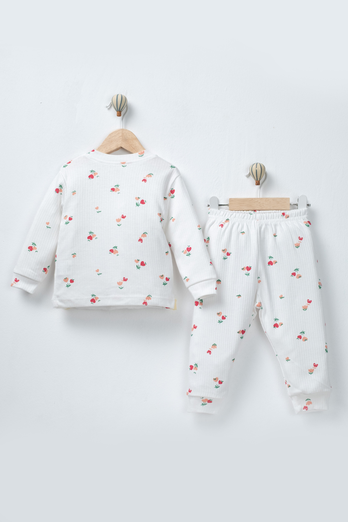 TWOO KİDS Kız Bebek&Çocuk 2'li %100 Organik Çiçekli Pijama Takımı Düğmeli Set fotoğrafı 5 (önizleme)