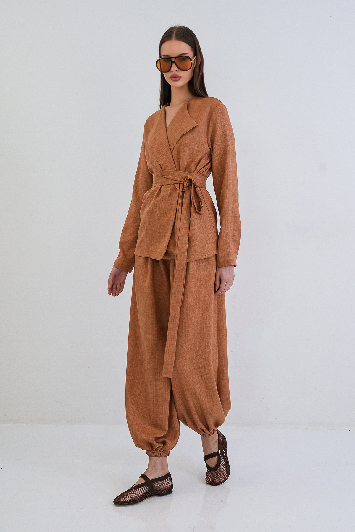 Cinnamon Sofia Linen Leg Elastic Jogger Pants and Self-Belted Jacket Set ALC-X15299