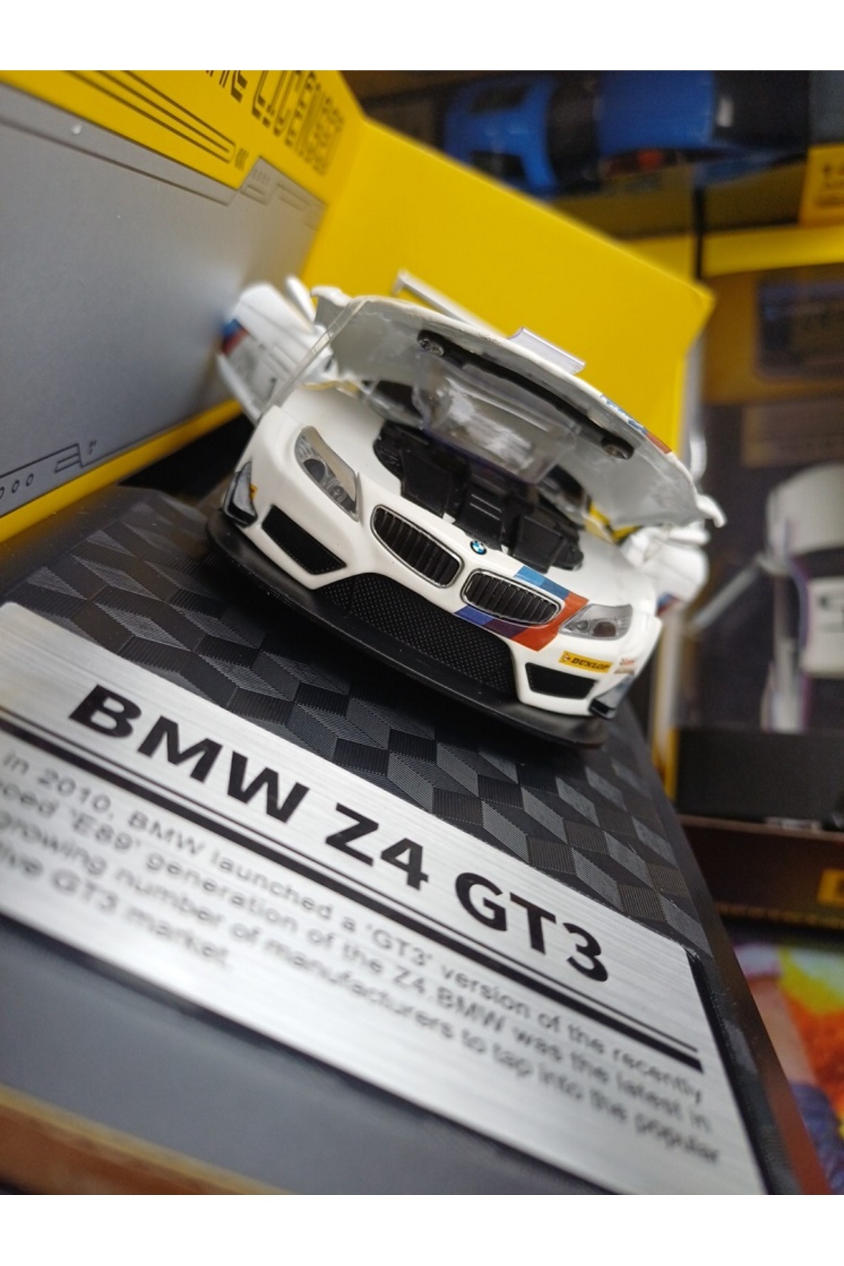OYUNCAKSAHİLİ BMW Z4 GT3 Yarış Araba Model 14.5 x 6.5 cm Metal 1