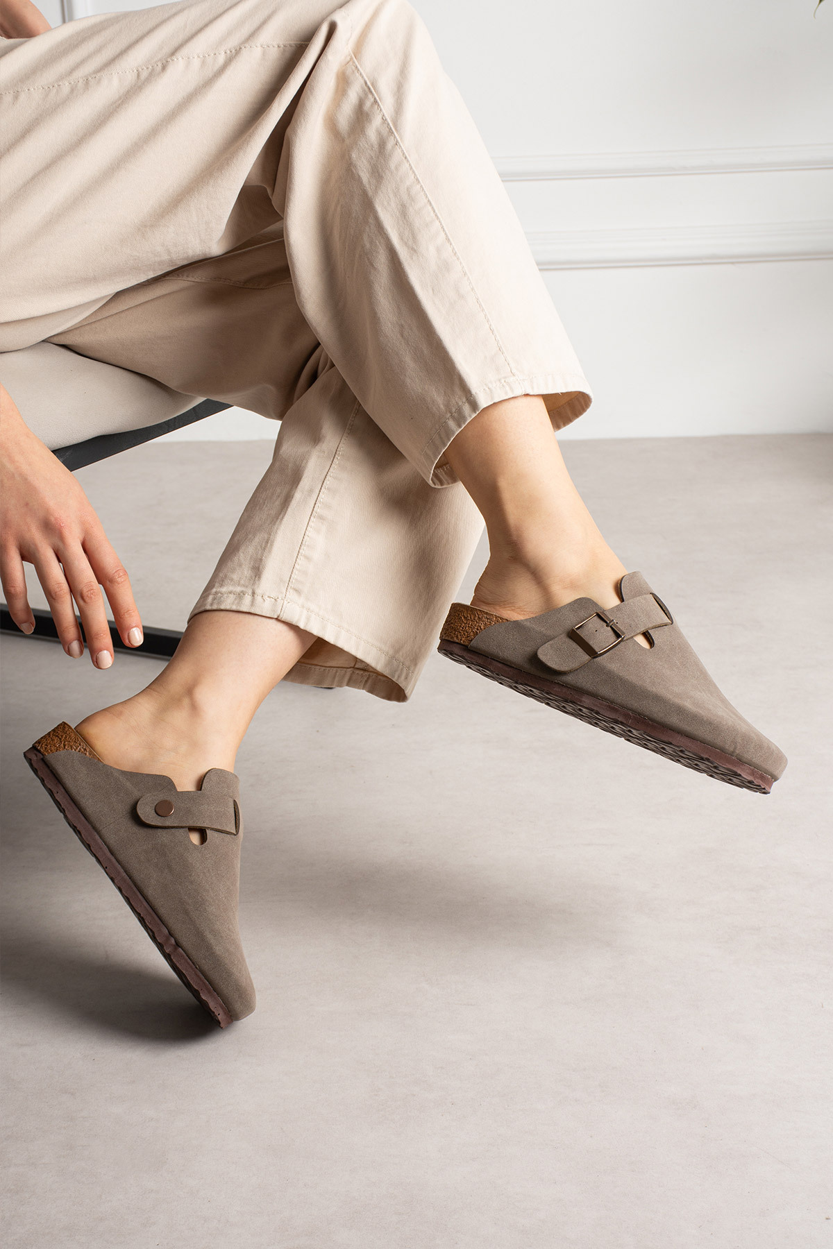 starmarj Unisex Önü Kapalı Tokalı Sabo Günlük Ev ve Dışarı Terliği