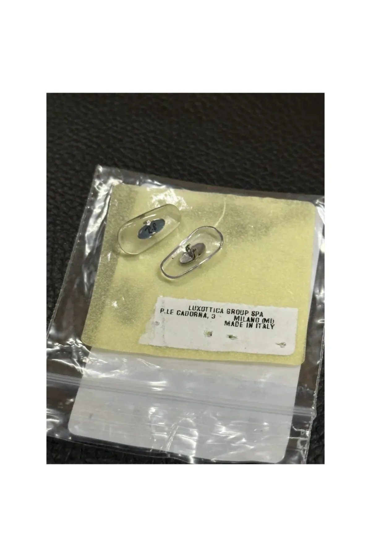 Rayban Silver Hooked Plaque (Q&A for Compatible Model)