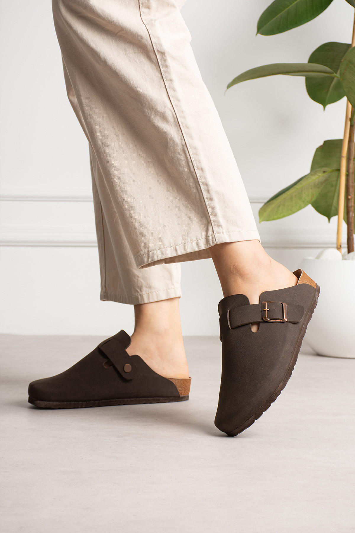 starmarj Unisex Önü Kapalı Tokalı Sabo Günlük Ev ve Dışarı Terliği görsel 2