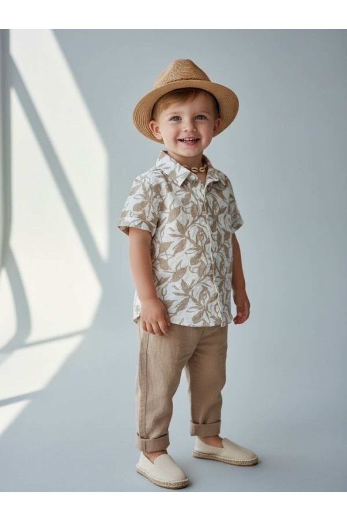 Zekids Erkek Çocuk Yazlık Yaprak Desenli Keten Gömlek fotoğrafı 2 (önizleme)