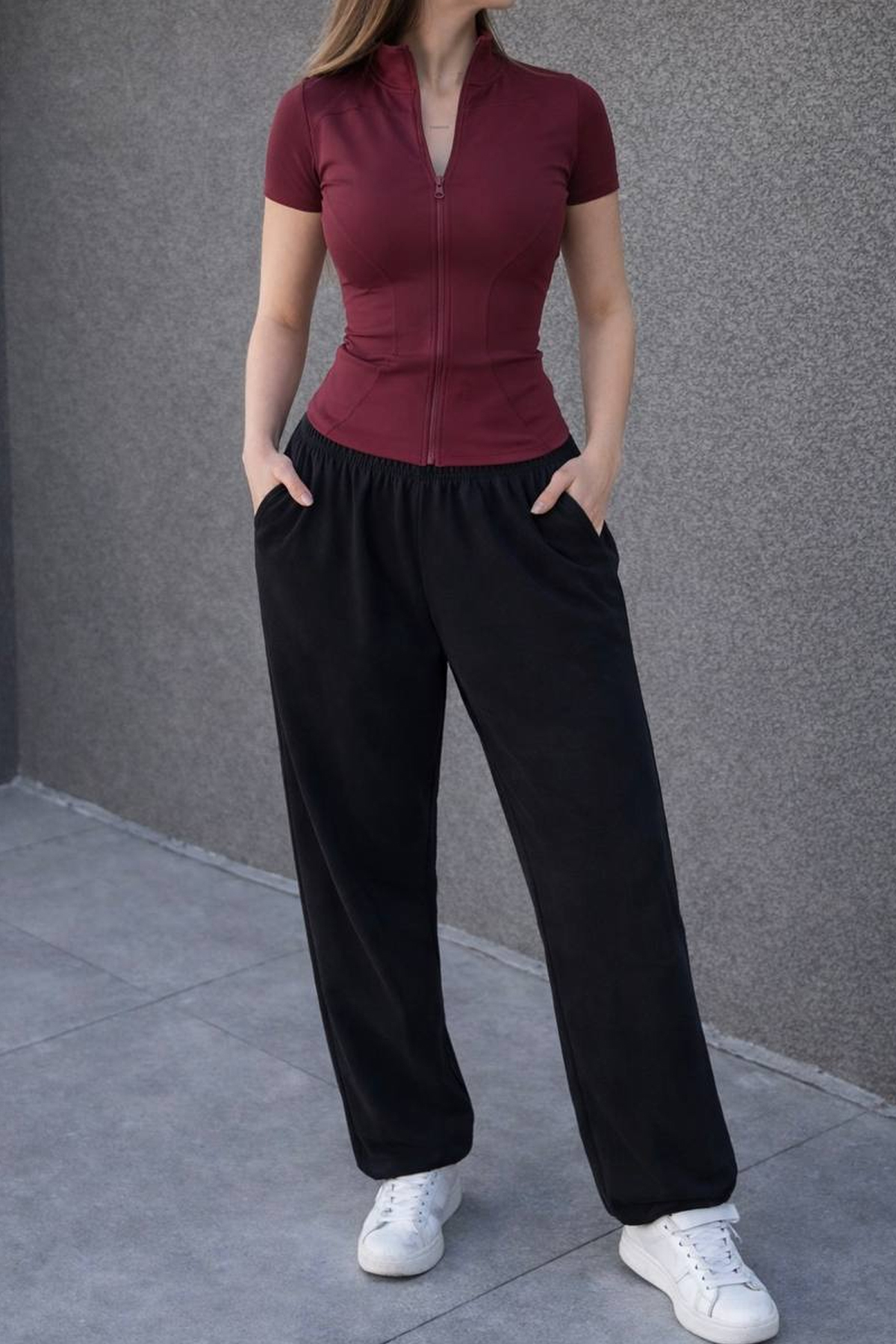 İlayda Toprak  Merso Kadın Kısa Kollu Fermuarlı Bordo Fitness Spor Bluz - Görsel 5