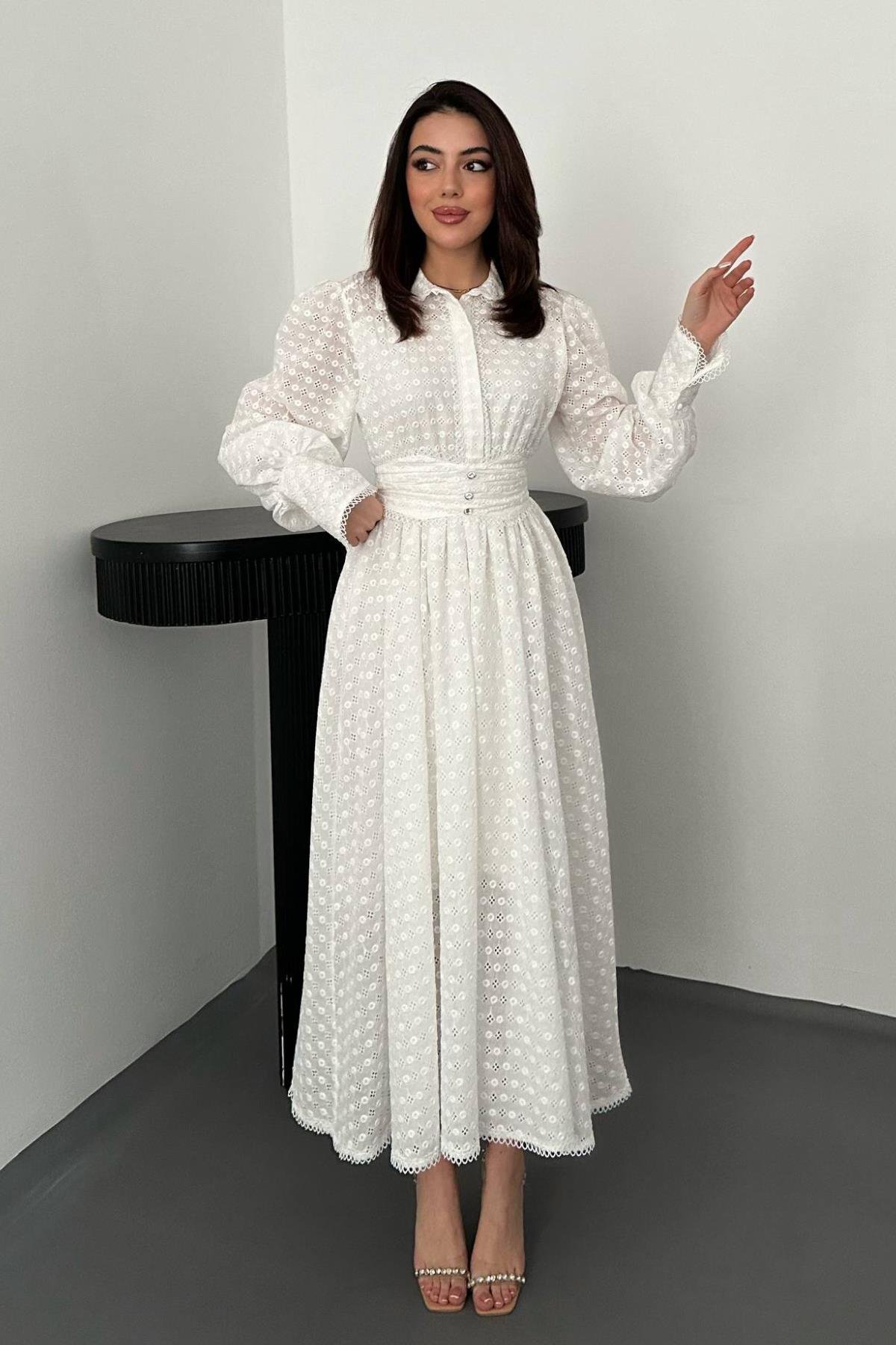 Lady Pixie  Beyaz Brode Fisto Elbise