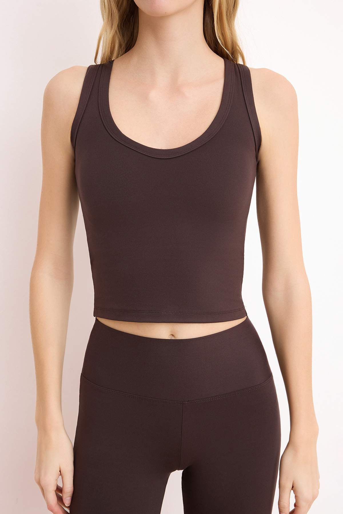 Trendyolmilla  Kahverengi Fırçalı Soft Kumaş Örme Spor Üst/Bluz THMSS26BZ00008 - Görsel 3