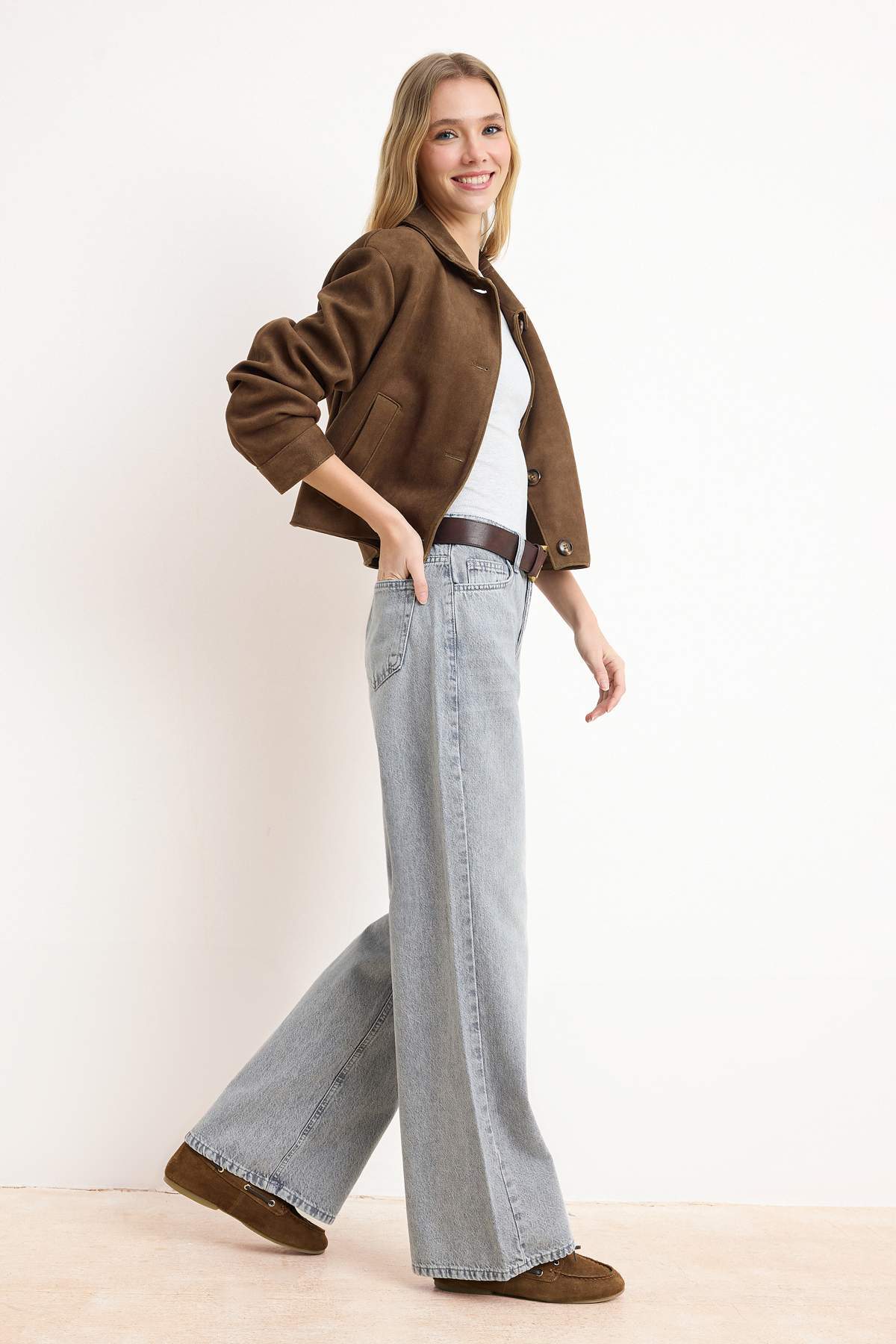 Trendyolmilla  Premium Gri Özel Kumaş Normal Bel 100% Pamuk Wide Leg Geniş Paça Jeans TWOSS26JE00156 - Görsel 7