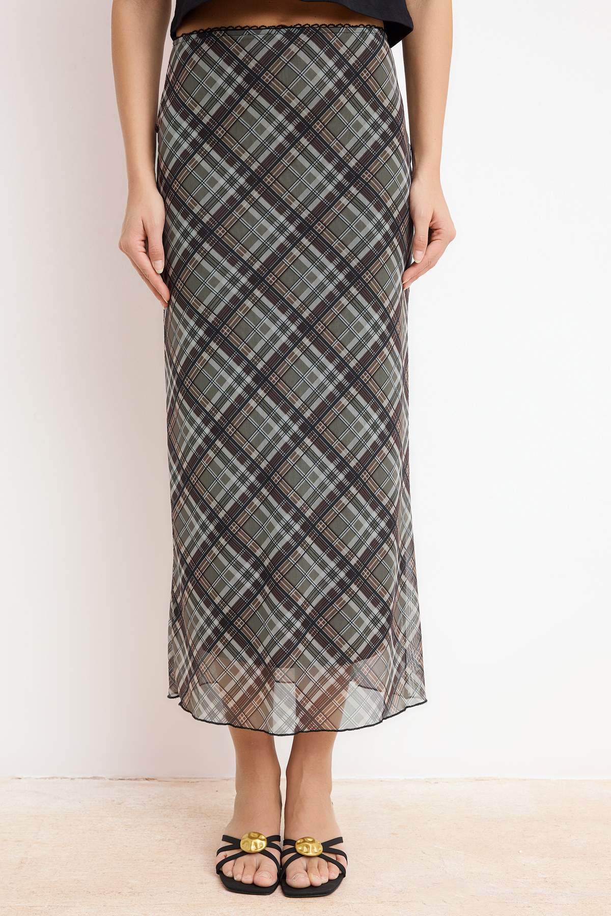 Trendyolmilla  Çok Renkli Ekose Desenli Tül Dantel detaylı Esnek Etek TWOSS25ET00153 - Görsel 3