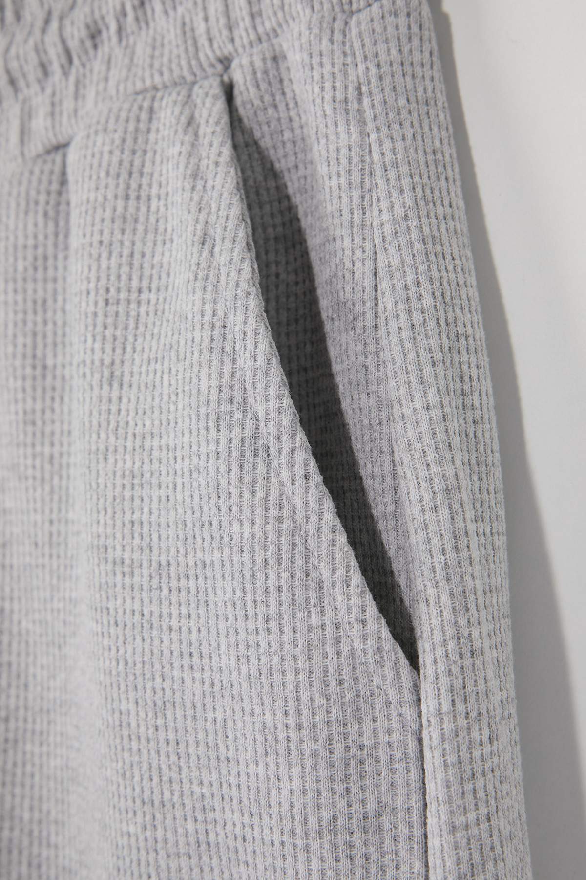 Trendyolmilla  Haki-Gri 2'li Regular/Normal Kesim Dokulu Paketli Şort&Bermuda TMNSS23SR00076 - Görsel 6