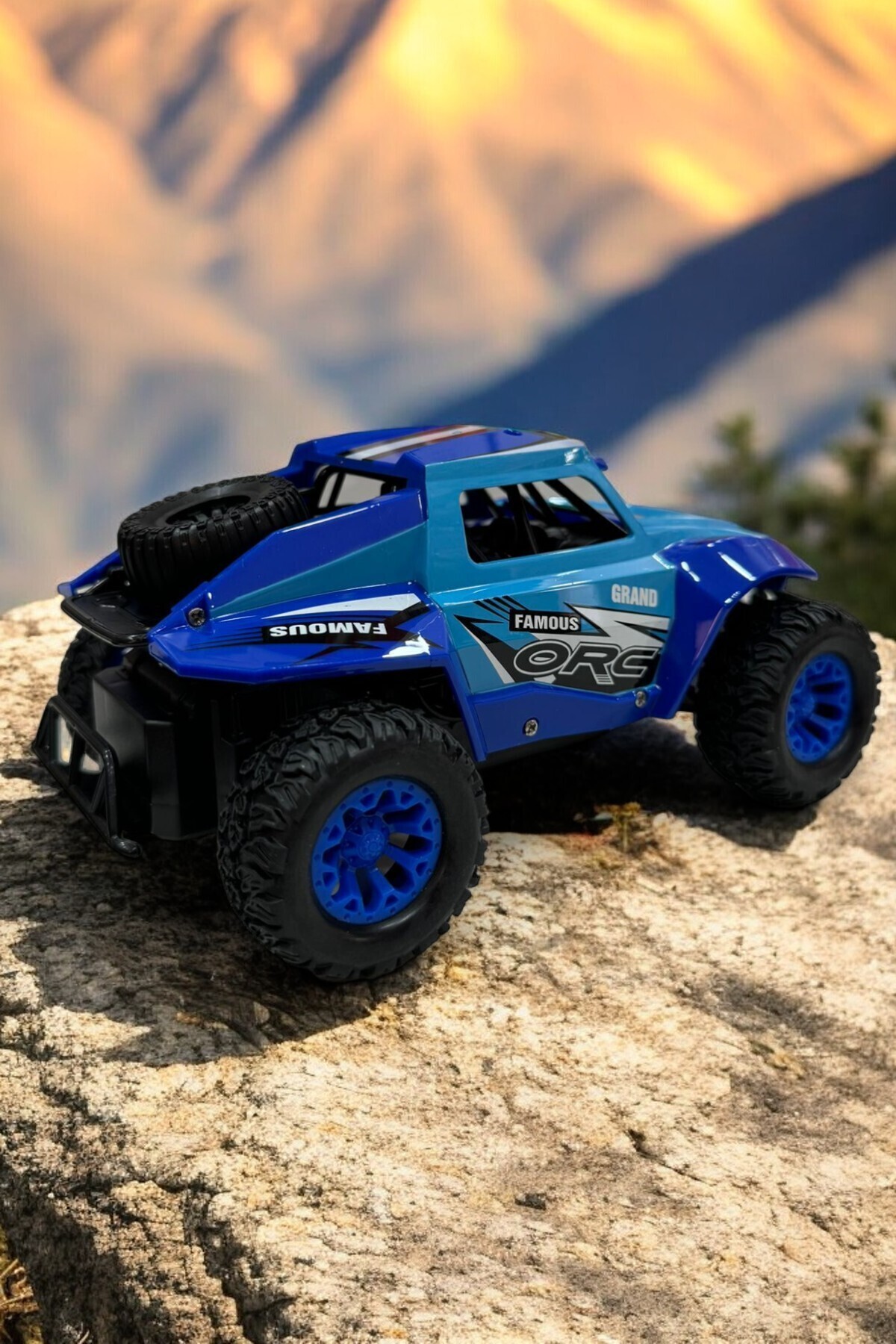 YILDIRIM OYUNCAK Uzaktan Kumandalı Şarjlı High Speed Racing Araba - 20 cm Full Fonksiyon Darbe Önleyici Arazi Arabası fotoğrafı 6 (önizleme)