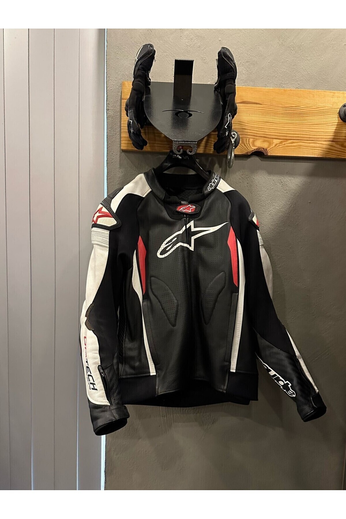 Asil Motosiklet Kask Çanta Ve Mont Askısı