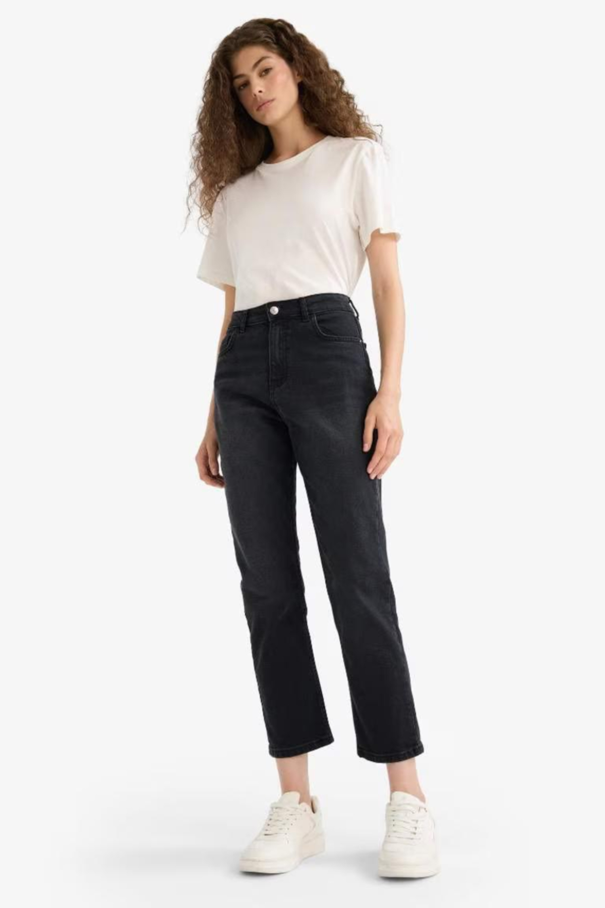 DeFacto Pamuklu Straight Fit Mary Vıntage Yüksek Bel Bilek Boy Siyah Jean Pantolon E9819AX25AU görsel 2