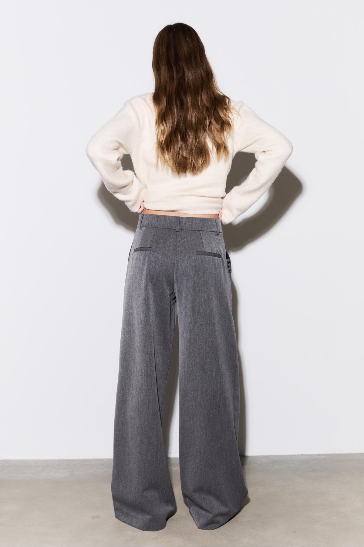 Stradivarius  Geniş paça pensli klasik pantolon - Görsel 4