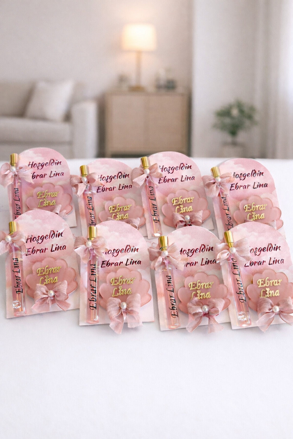 Defne 20 adet Kuşe kagıt üzerinde kolonya ve mıknatıslı Pleksi üzerine isim. Doğum günü, söz, nişan için fotoğrafı 4 (önizleme)