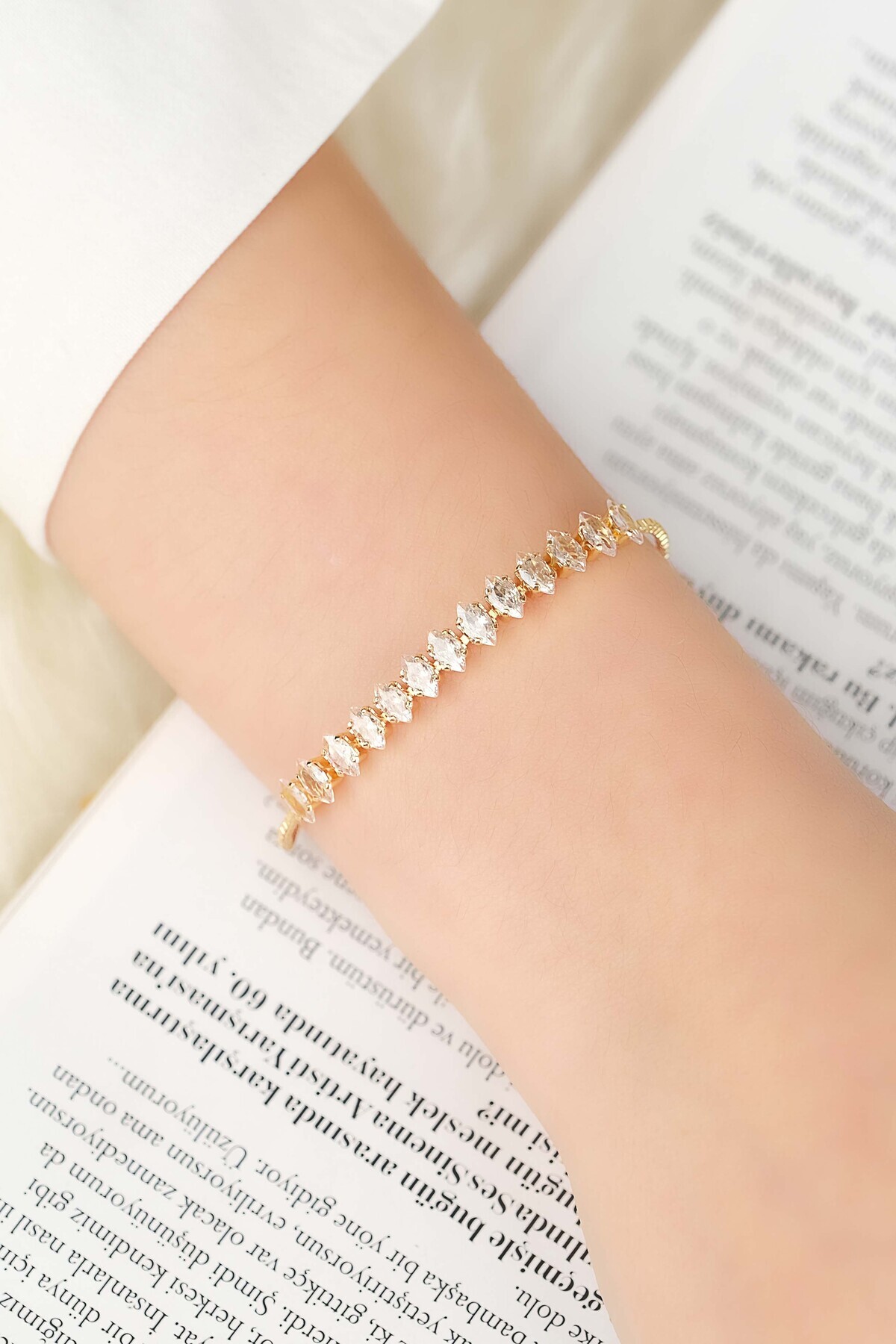WOMEN'S ORIGINAL GOLD PLATED BRACELET