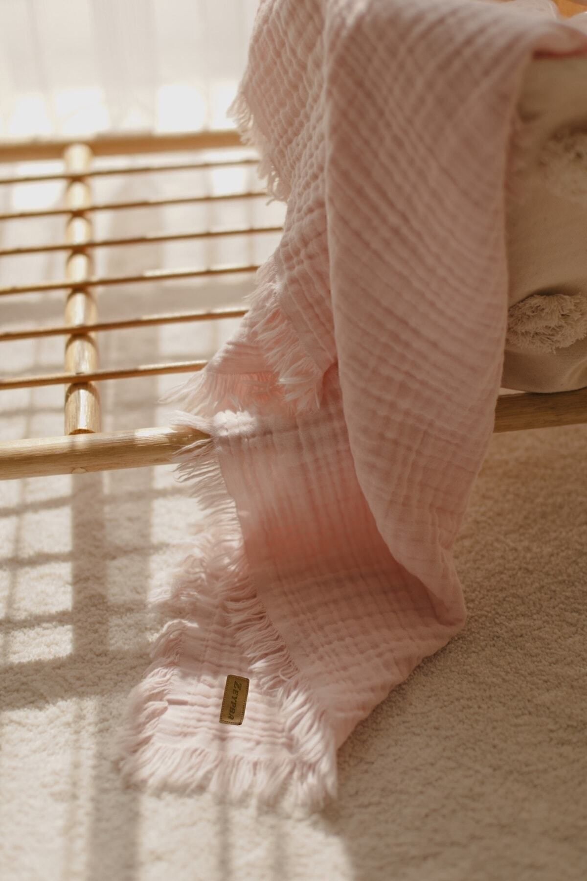 ZEYPBA % 100 Pamuk 4 Katlı Müslin Örtü Pudra 110x110 cm (Bebek & Çocuk İçin) Püsküllü fotoğrafı 3 (önizleme)