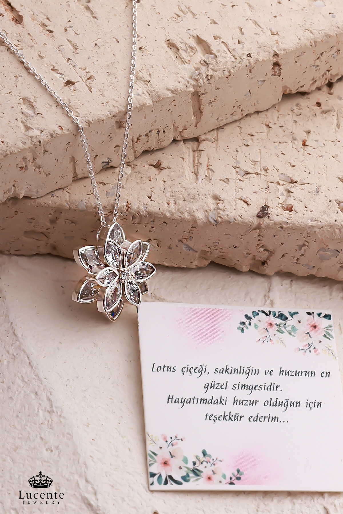 Lucente Jewellery 925 Ayar Aşk Şans Bolluk Bereket ve İç Huzur Simgesi Beyaz Taşlı Katmanlı Lotus Kararma Karşıtı Rodyum Güçlendirmeli Gümüş Özel Gün Hediyesi 45 Cm Zincirli Küpe Hediyeli Lotus Çiçeği Kadın Kolye görsel 7