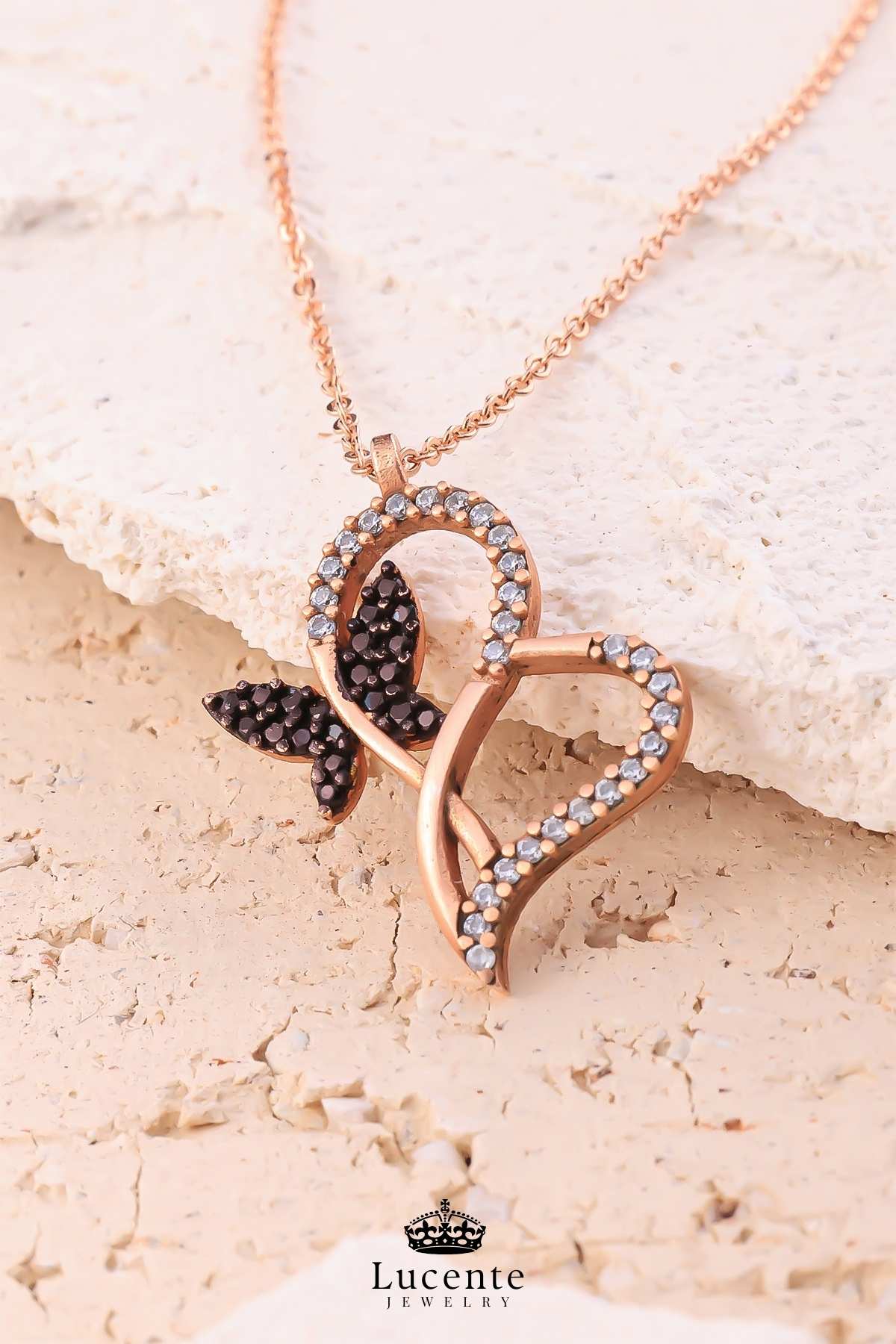 Lucente Jewellery 925 Ayar Aşk Güven Bağlılık ve Sadakat Simgesi Kelebekli Kalp Sonsuzluk Kararma Karşıtı Rodyum Güçlendirmeli Rose Gümüş Özel Gün Hediyesi 45 Cm Zincirli Sonsuz Kalpli Kelebek Küpe Hediyeli Kadın Kolye görsel 4