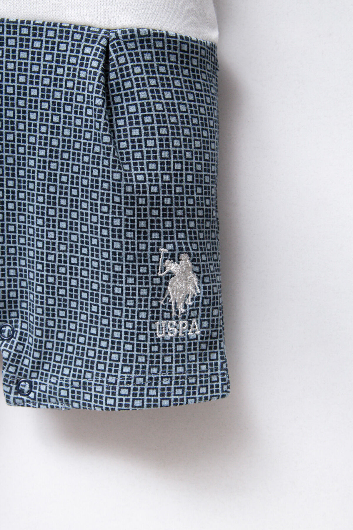 U.S. Polo Assn. U.S. Polo Assn Erkek Bebek Beyaz Tulum fotoğrafı 3 (önizleme)