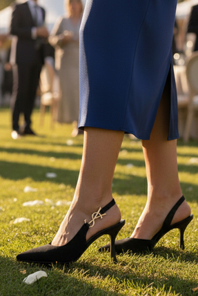 Moira Shoes Kadın Siyah Gold Tokalı Kadeh Topuklu Arkası Açık Abiye Ayakkabı ...