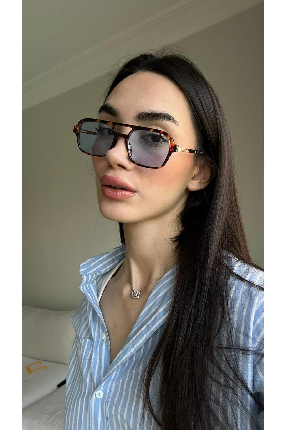 Simon Leopard Patterned Blue Lens Gold Metal Handle Sunglasses Popular Model