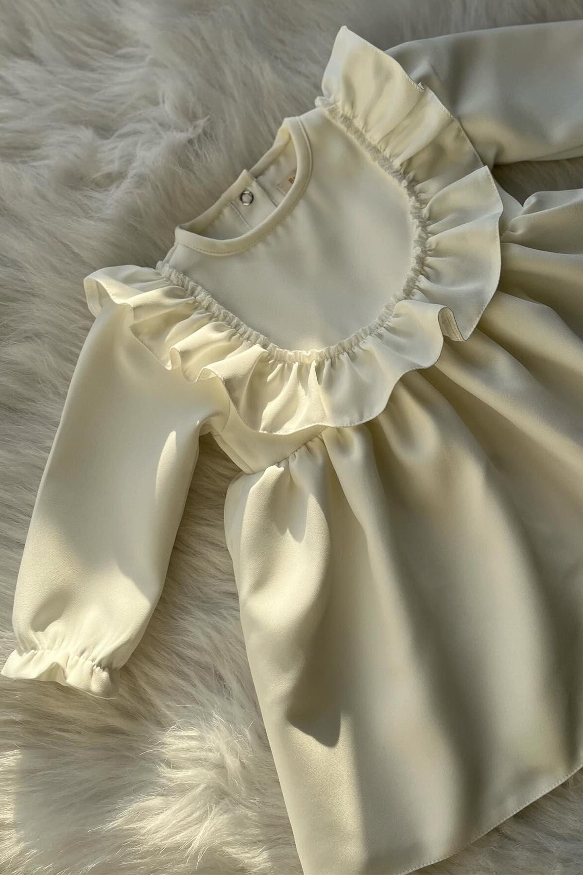 Bertuğ Bebek Fırfır Ve Dantel Detaylı Vintage Krep Tasarım Kız Çocuk Bebek Elbise fotoğrafı 5 (önizleme)