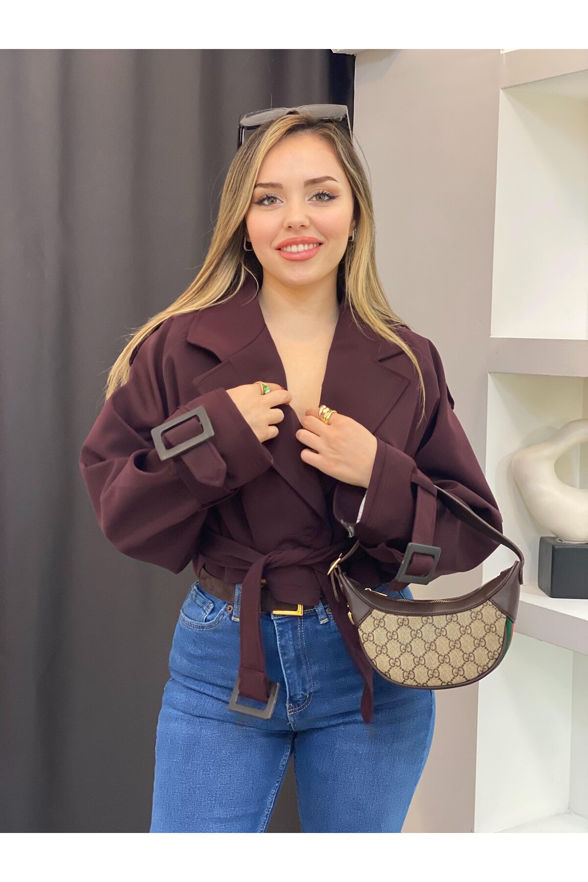 Lady Pixie Kadın Kemer Detaylı Dikişsiz Kısa Trençkot görsel 2