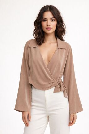 AYDA GÜL BUTİK KRUVAZE YAKALI TOKA DETAYLI BLUZ