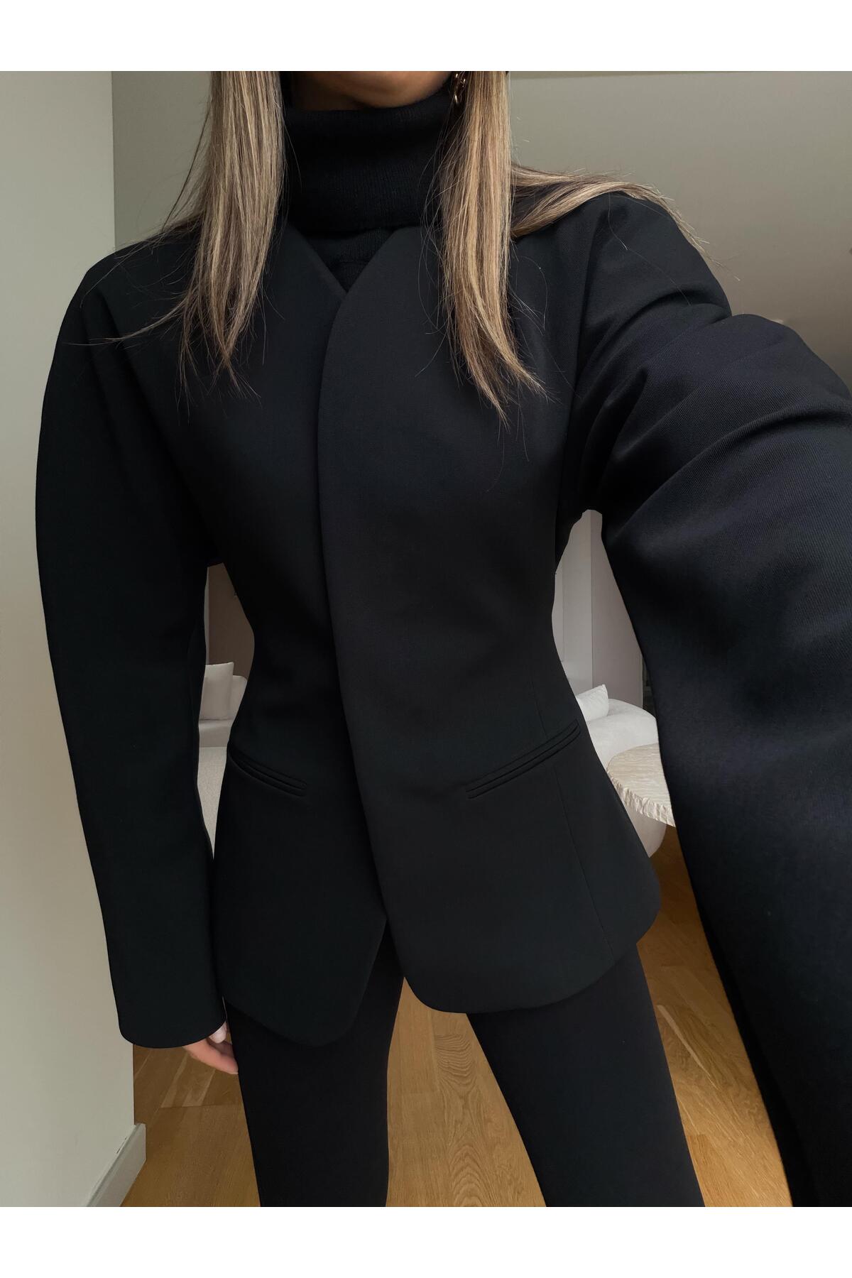MERVE AKSOY  Özel Seri Premium Belden Oturmalı Ceket - Siyah - Görsel 3