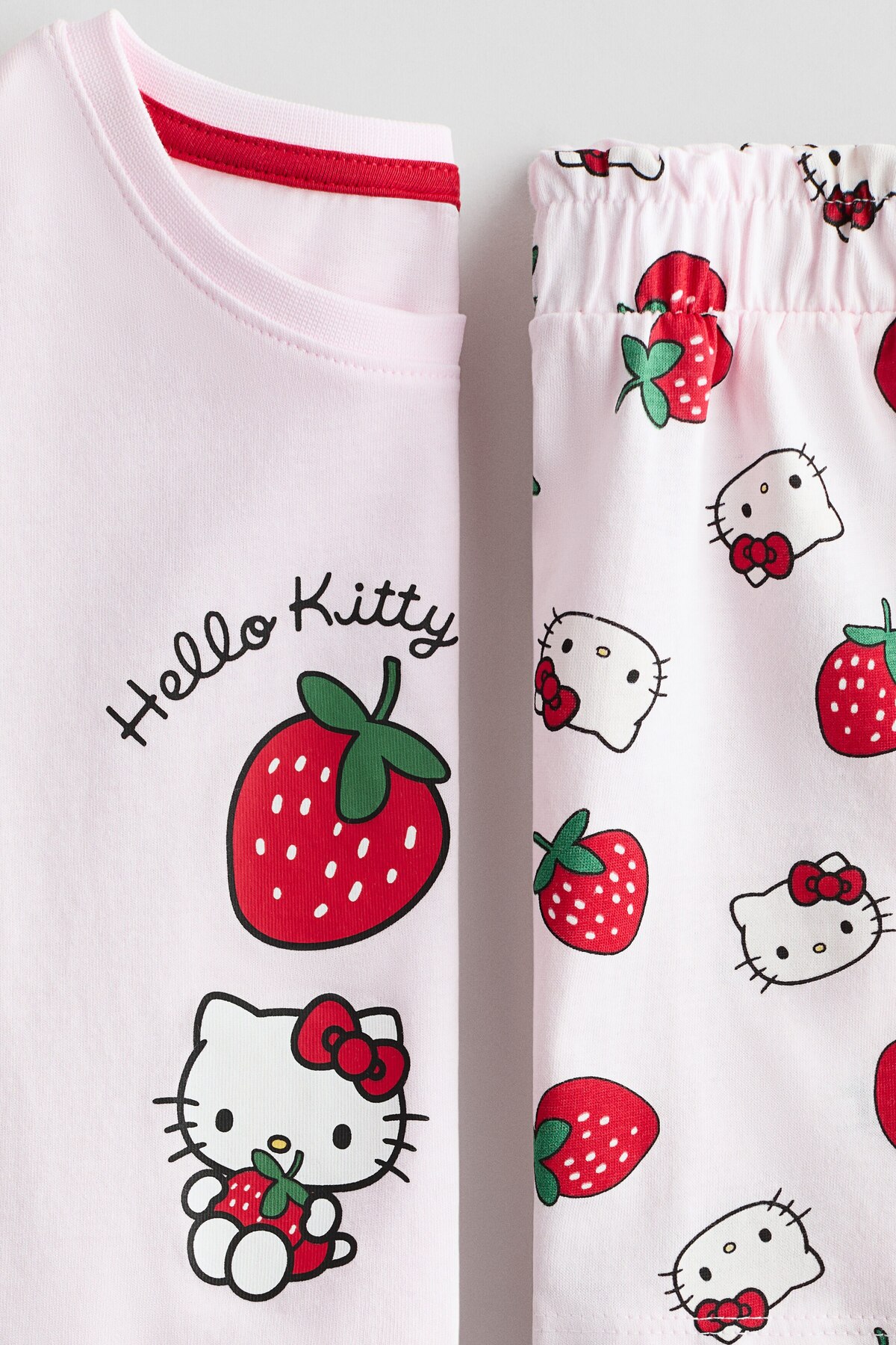 H&M Pamuklu ve Baskılı Pijama Takımı fotoğrafı 2 (önizleme)