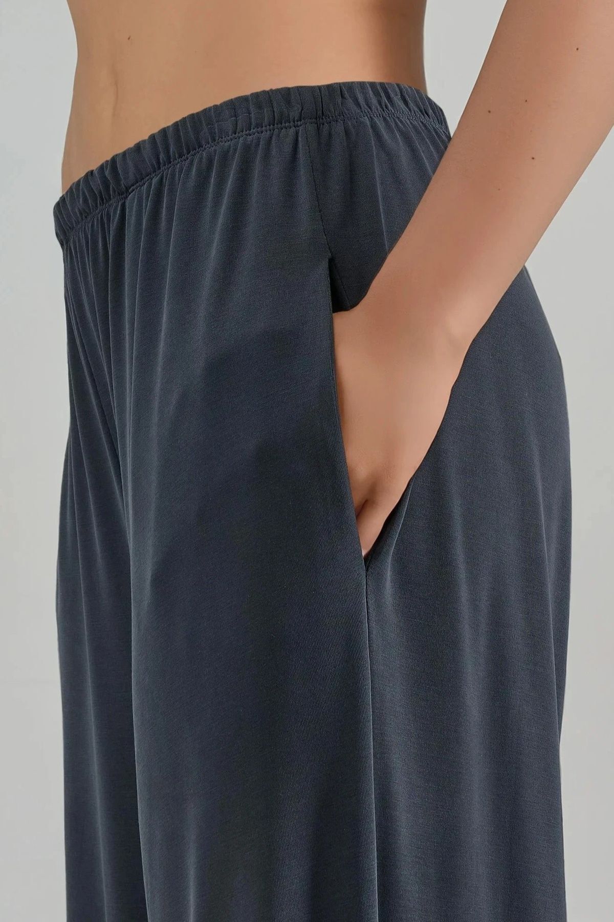 Hiccup  BUSEM Lastikli Bel Düz Paça Modal Pantolon - Görsel 5