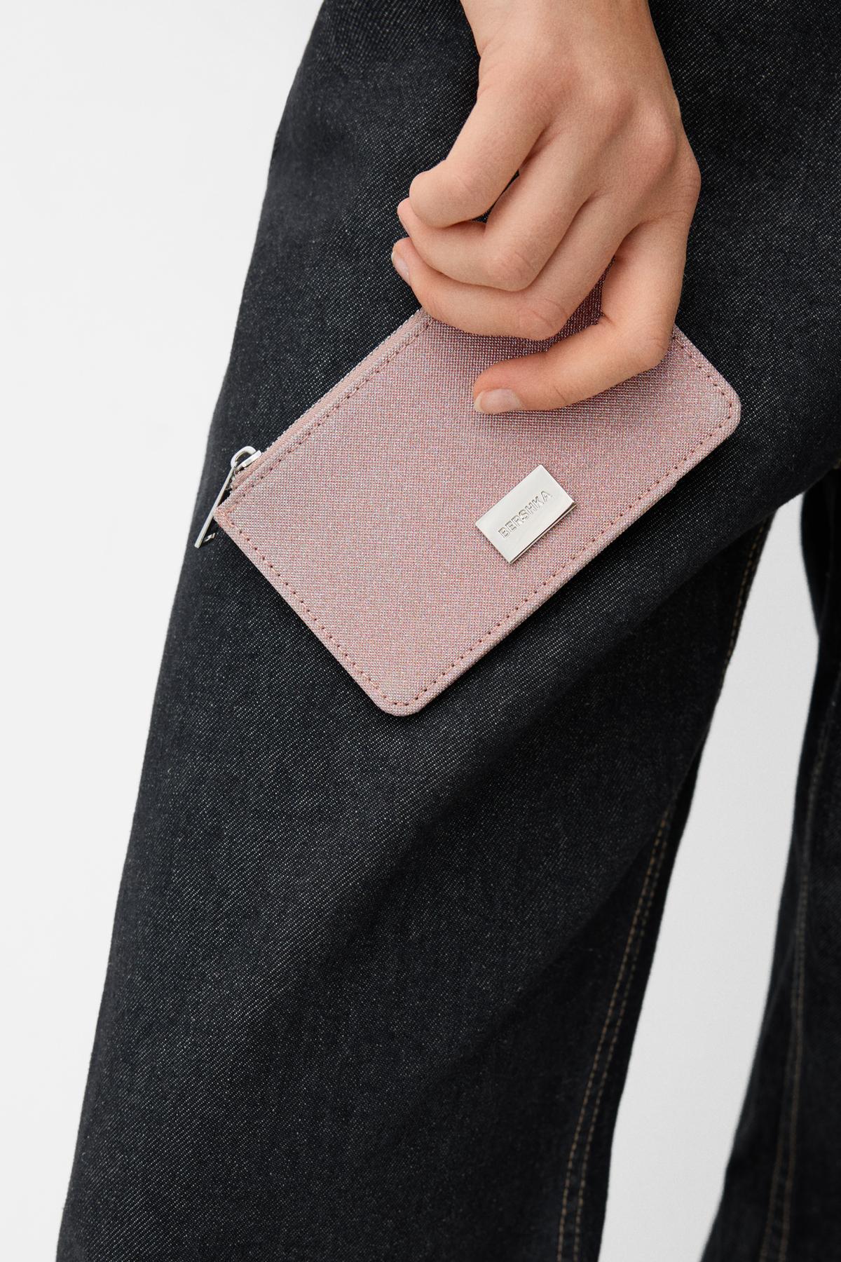 Bershka  Parlak kartlık - Görsel 2