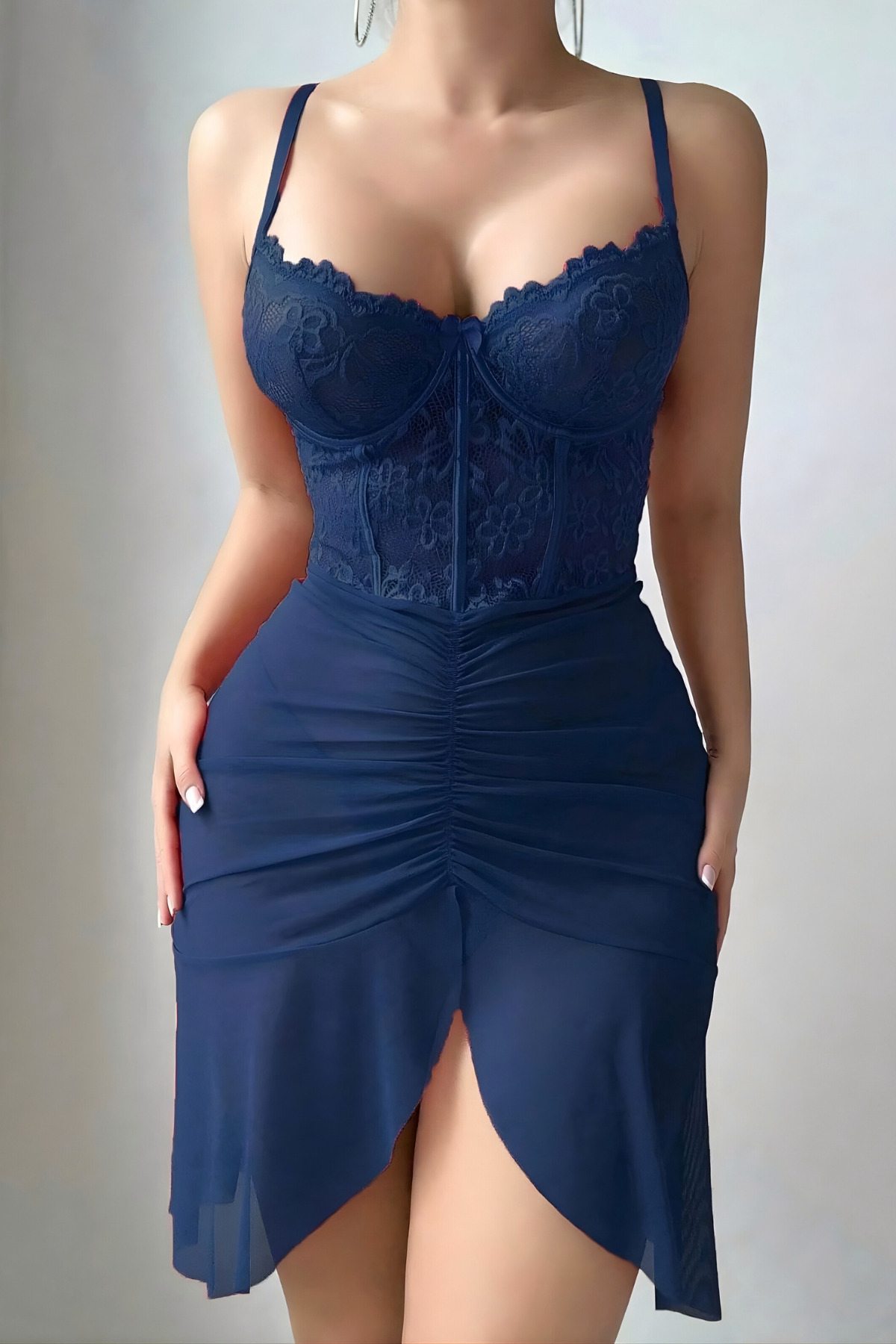 Homay 2’li Dantel İşlemeli Önü Yırtmaçlı Likralı Gecelik ve Slip Takımı