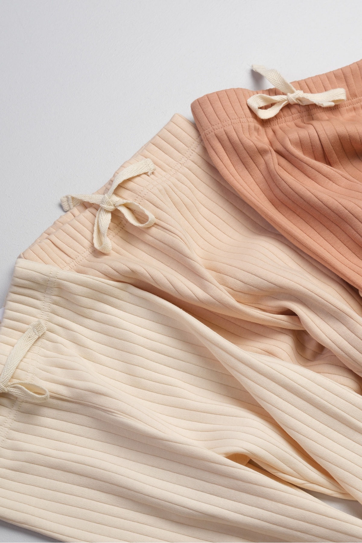 Bondberro 3' lü Set %100 Pamuk Kaşkorse bebek ve Çocuk Taytı ( Acı Kahve - Sütlü Kahve - Bej ) fotoğrafı 3 (önizleme)