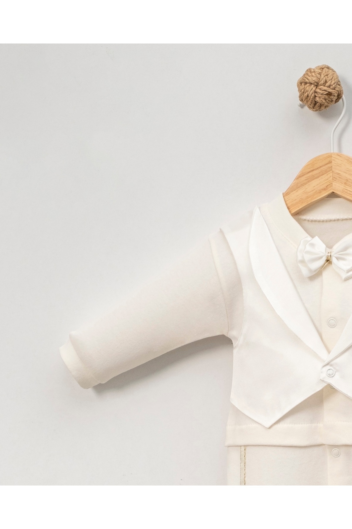 jijek baby kids Erkek Bebek Ekru Smokin Tulum – Papyonlu Yelekli Şapkalı Hastane Çıkışı & Özel Gün Mevlüt Takımı fotoğrafı 4 (önizleme)