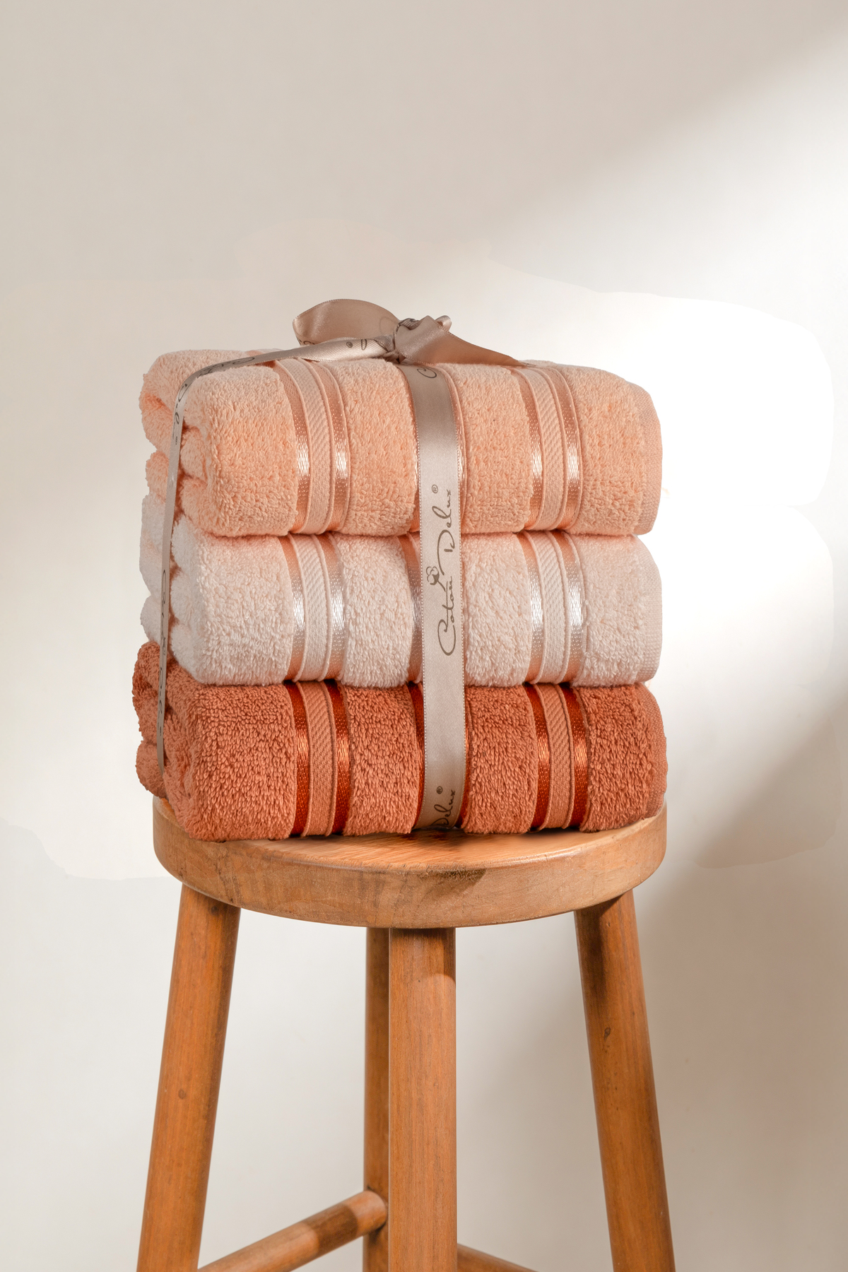 Pera 3-Piece 100% Cotton Towel Set | 30x50 cm Kitchen Towel | Bagged, Dowry, Gift