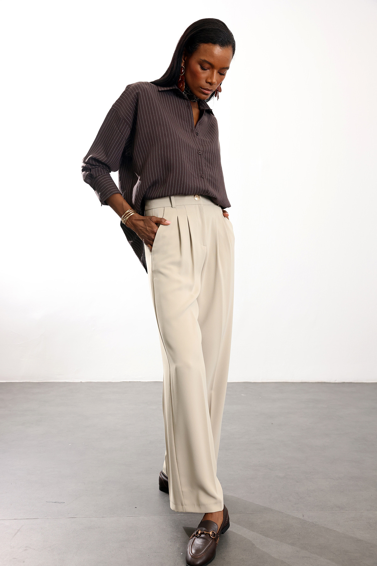 Beige Gold Buttoned Palazzo Trousers 4386