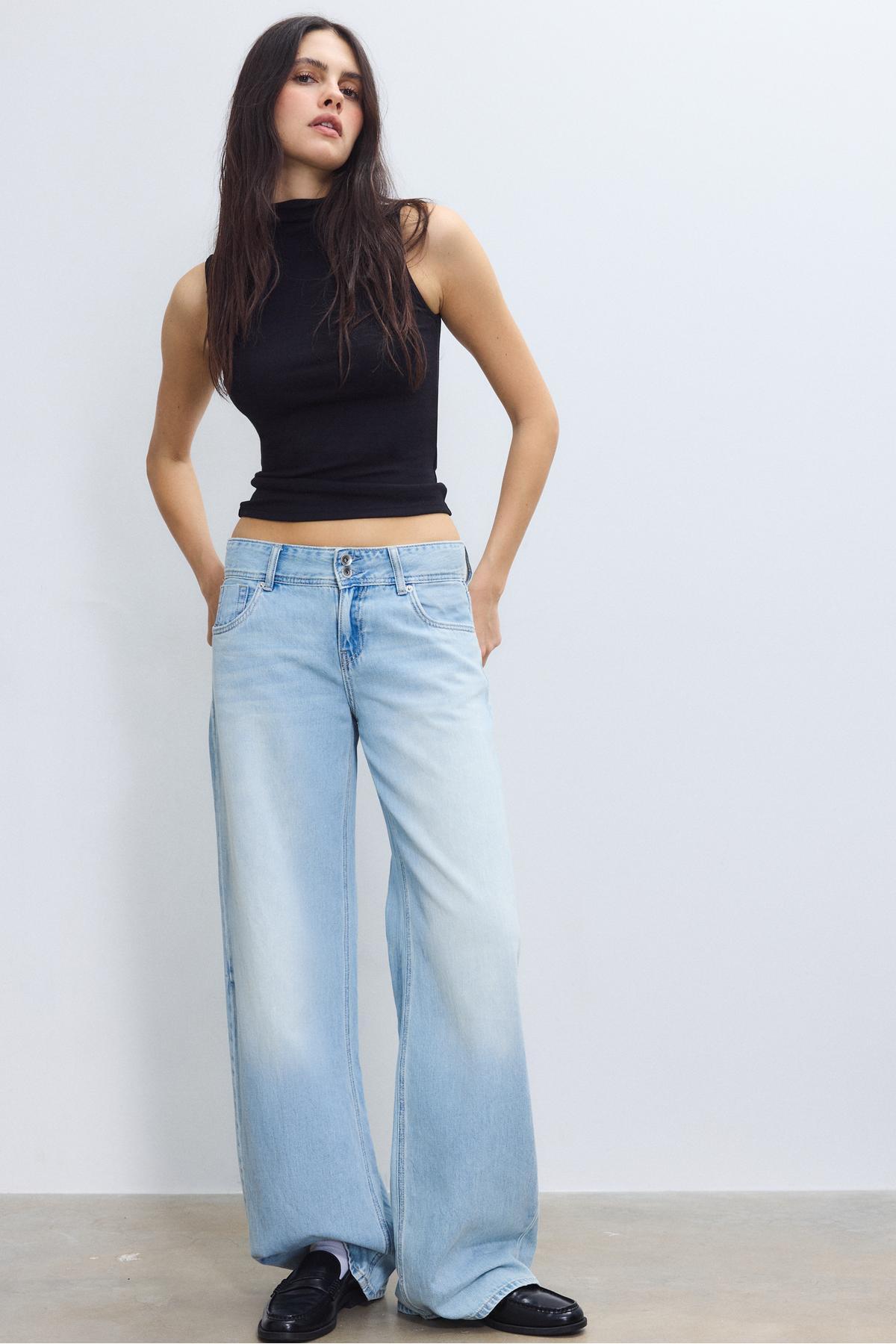 Stradivarius  Dik yaka kolsuz t-shirt - Görsel 2