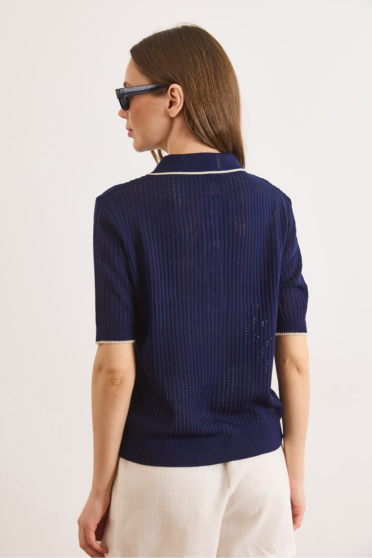 Olalook  Kadın Lacivert Şerit Detaylı Polo Yaka Ajurlu Triko Bluz BLZ-19003227 - Görsel 7