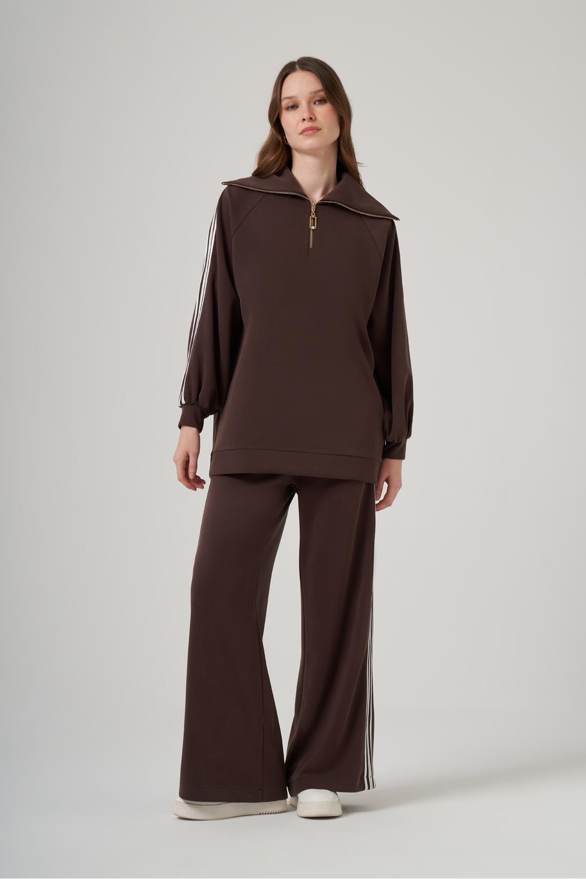 1093 Set with Half Zipper Strip Detail Pants - Brown