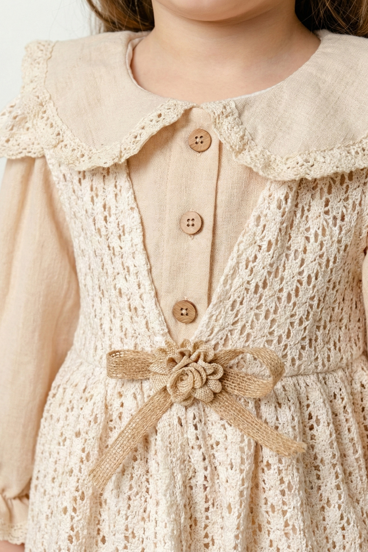 Bebezade Kız Bebek Viola Dantel Jileli Fırfır Yakalı Müslin Elbise fotoğrafı 5 (önizleme)